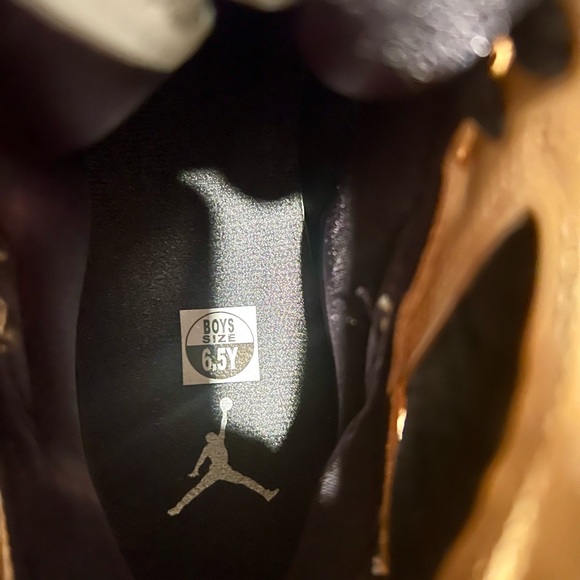 Jordan 7 Retro SE Shoe. Size big boys size 6.5. Worn once! - Picture 3 of 5